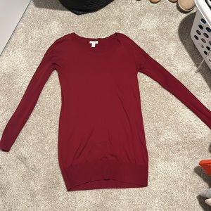 Women’s Old navy tunic style wine color sweater